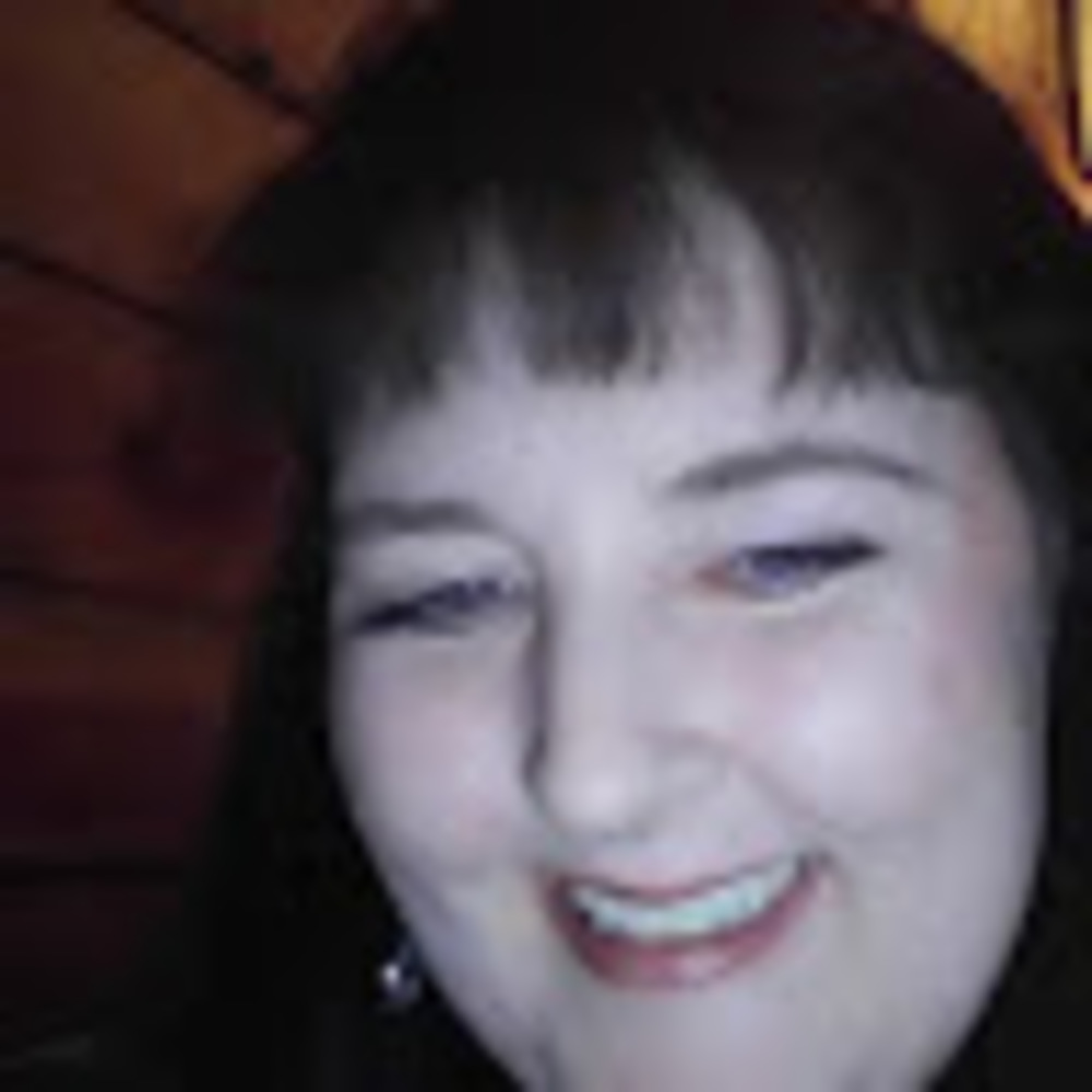 Meet your Posher, Denise Renee